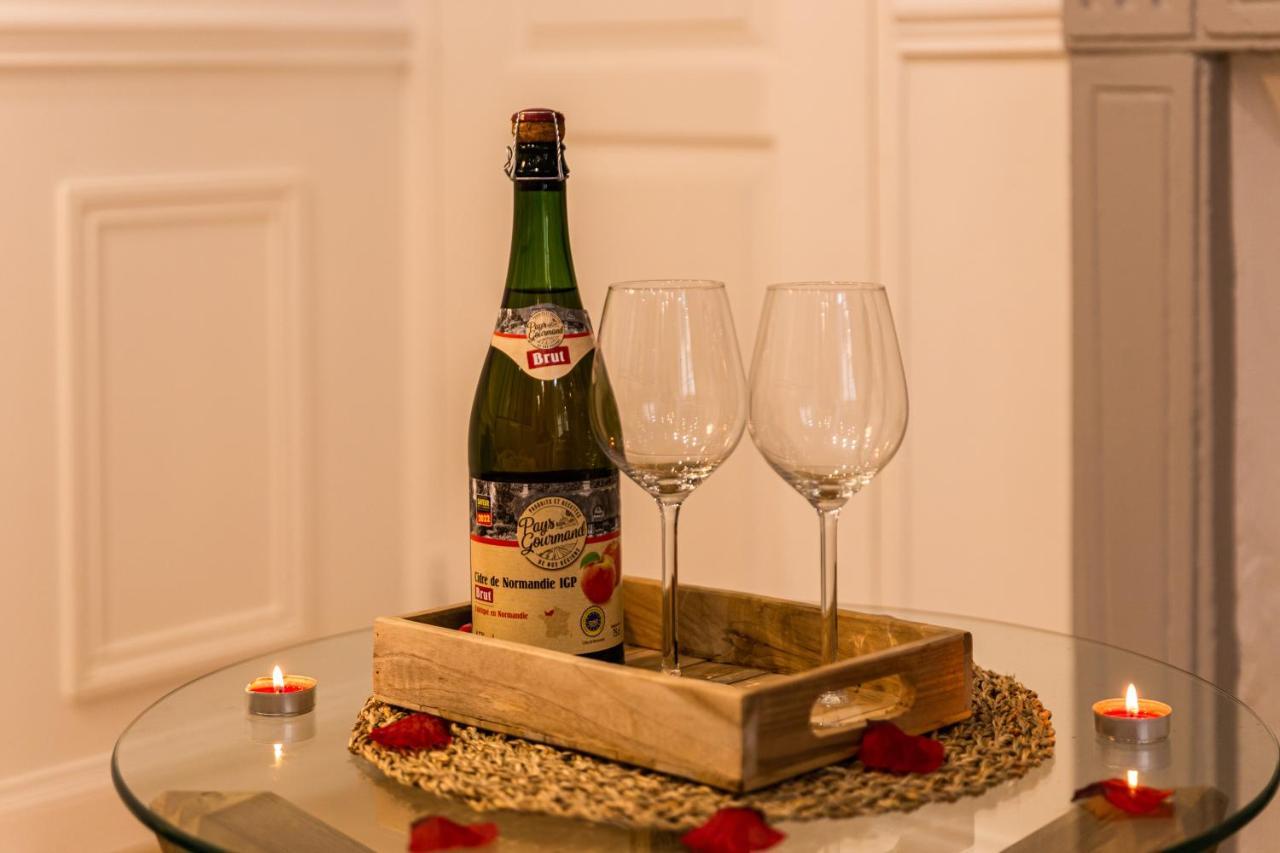 Le Petit Paris - Cocon & Spa & Sauna Chartres Eksteriør billede